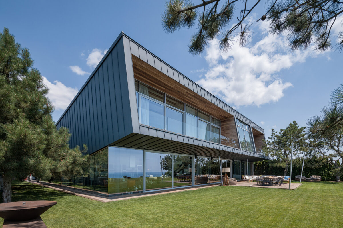 Super Patio House by Ukrainian architect Oleg Drozdov