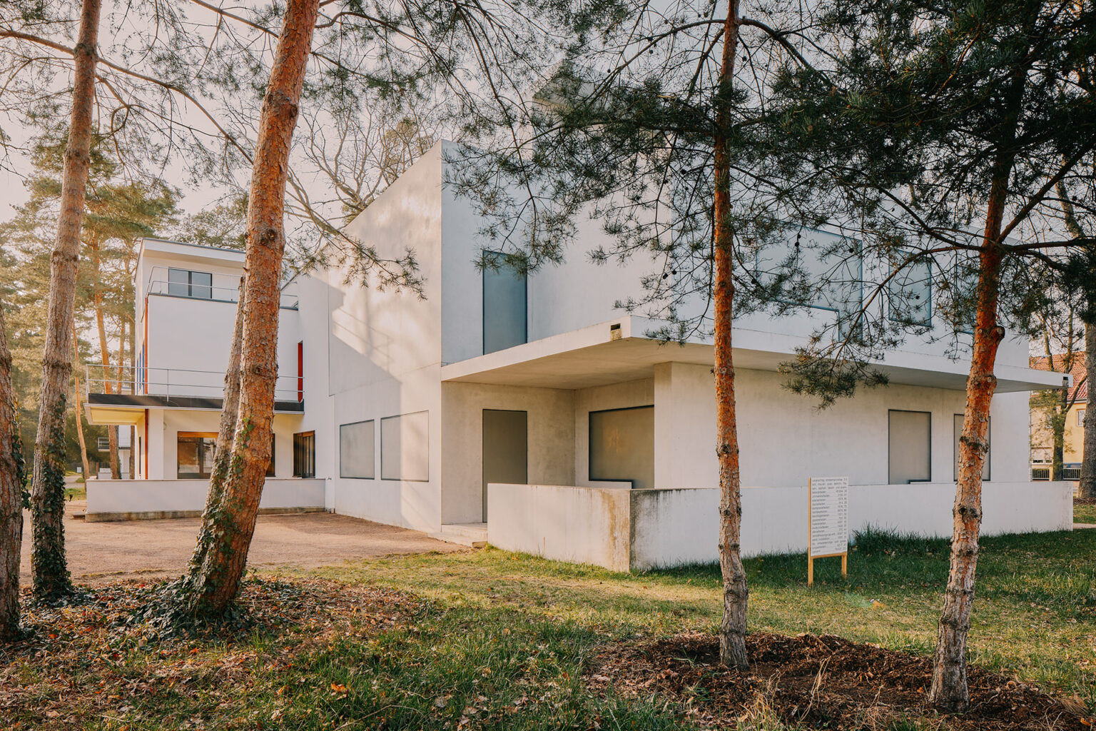 The Masters’ Houses Ensemble: Kandinsky/Klee Master House